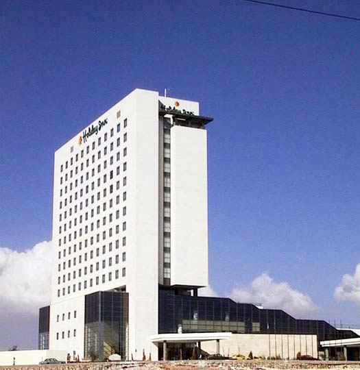 Hotel Holiday Inn
